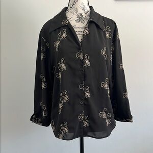 🇨🇦 Tradition Vintage Embroidered Blouse — Black & Cream / Whimsigoth Medieval